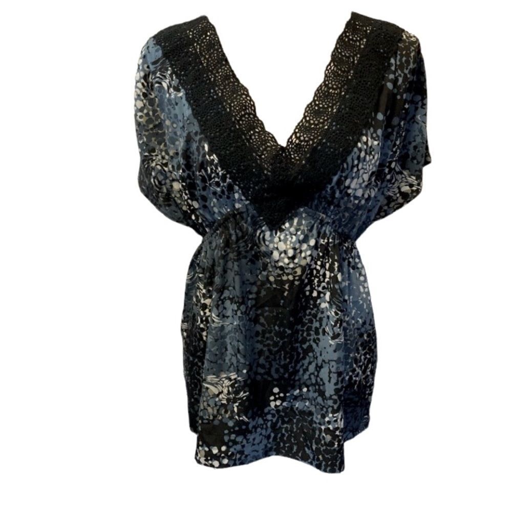 Elle Blue and Black Lace short sleeve Top XSmall